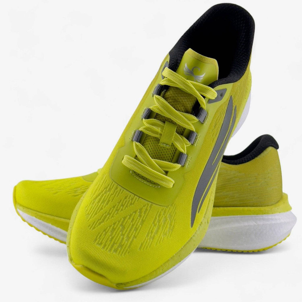HORUS Yellow Men Versatile Performance Trainer